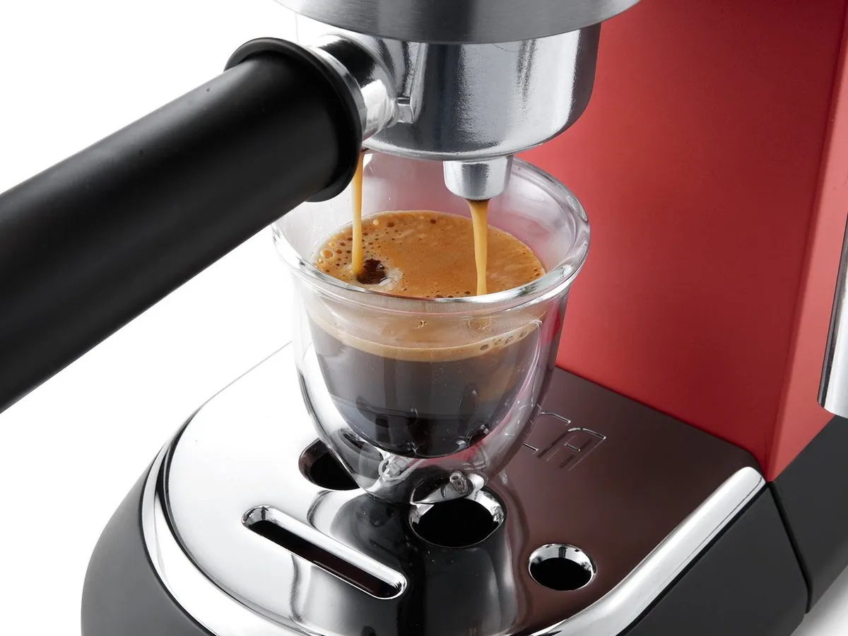 De'Longhi Dedica Style EC 685.R Espressoapparaat - 15 bar - Rood