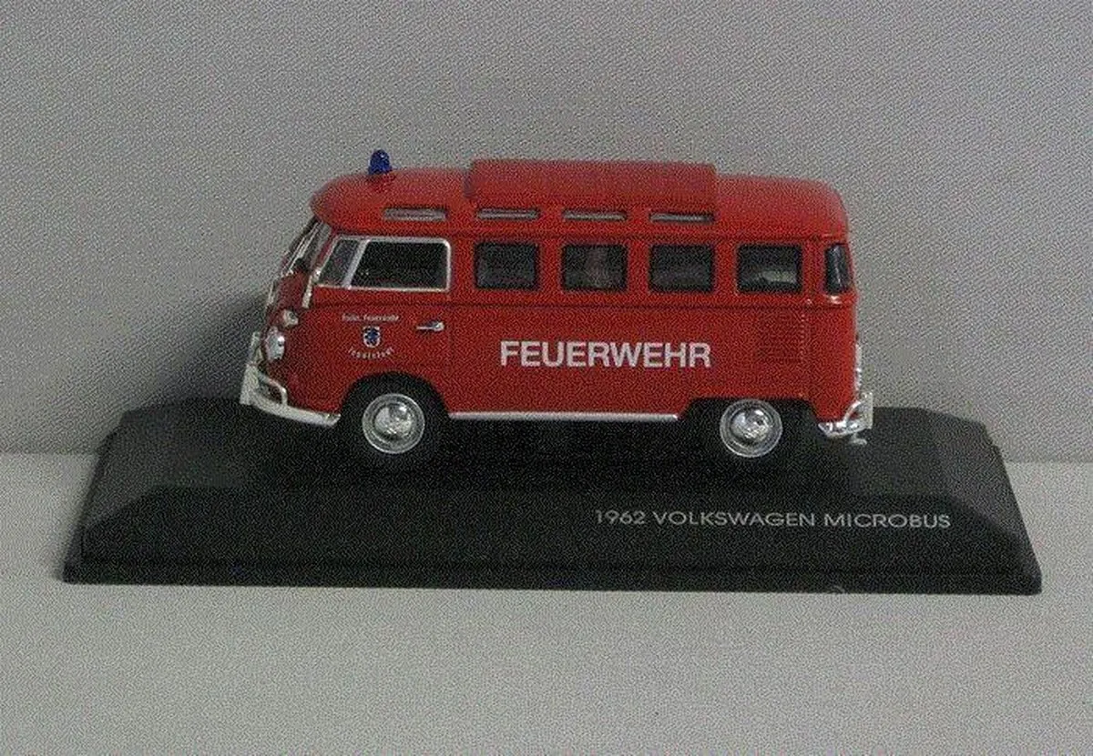 Volkswagen Microbus 1962 Road Signature - 1:43 - Rood