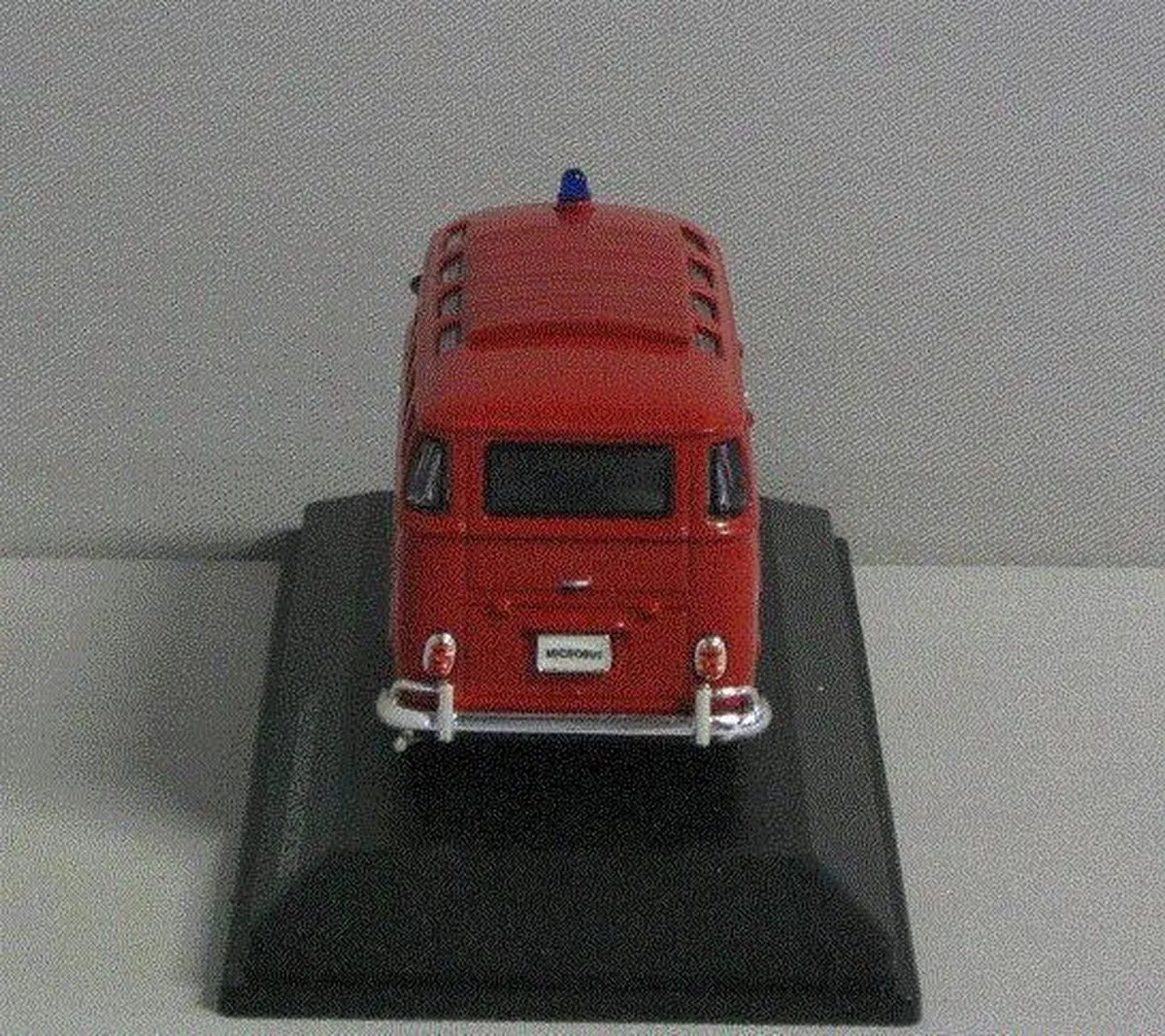 Volkswagen Microbus 1962 Road Signature - 1:43 - Rood