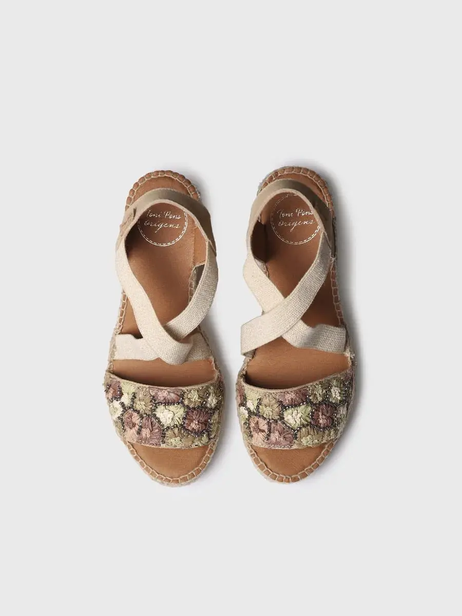 Espadrille met sleehak voor dames van veelkleurig raffia