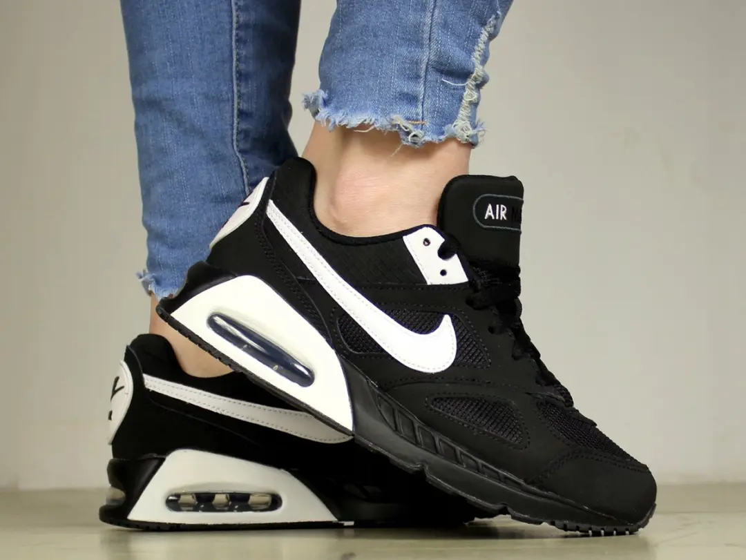 Nike Air Max Ivo