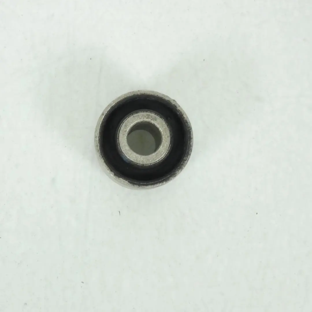 Silentbloc 10x30x25/30mm pour scooter Aprilia 150 Leonardo 1996-1998 AP8220346