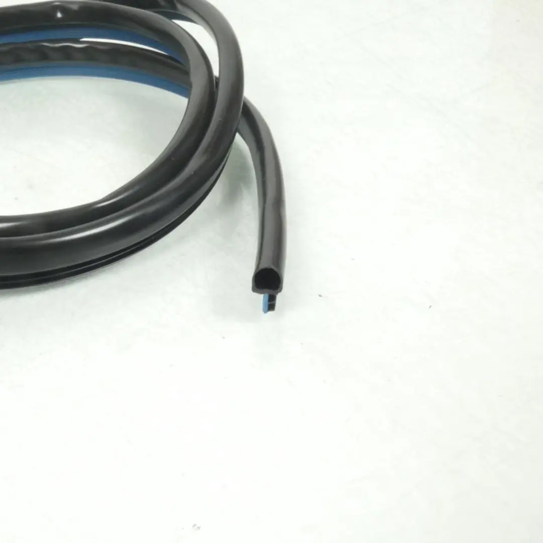 Joint coffre selle pour scooter Aprilia 250 Sport City 2007-12 AP8220469 110cm
