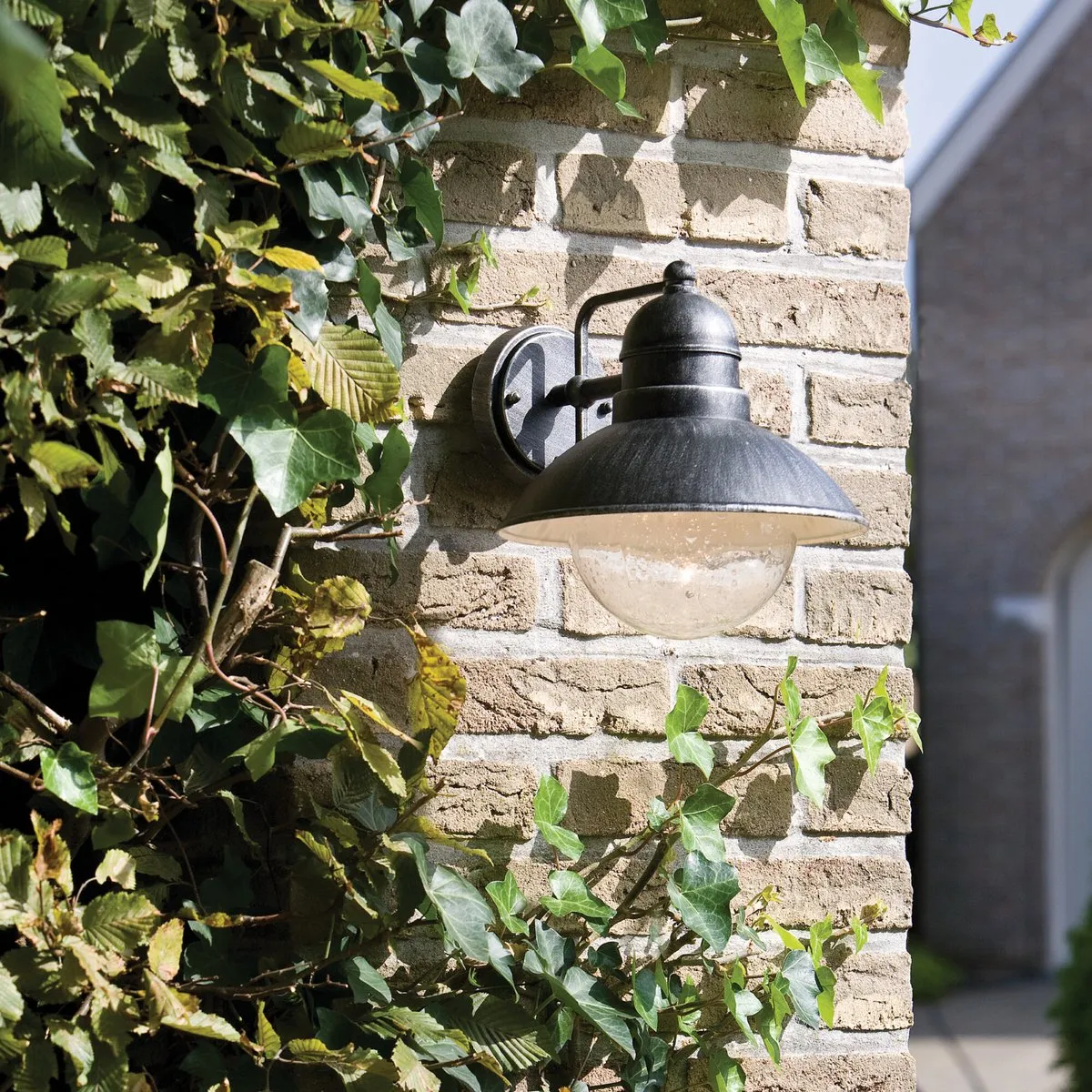 Philips Damascus Buitenwandlamp Bruin