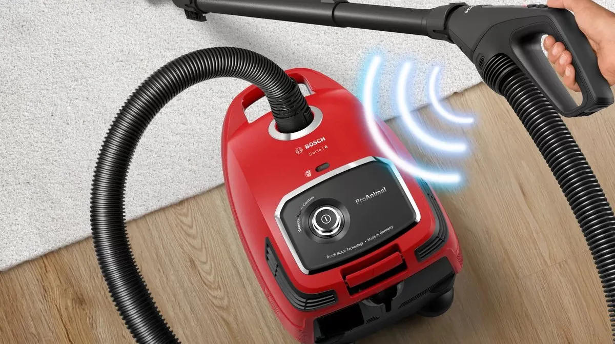Bosch BGL6TPET Stofzuiger met zak - 700W - 4L - Rood