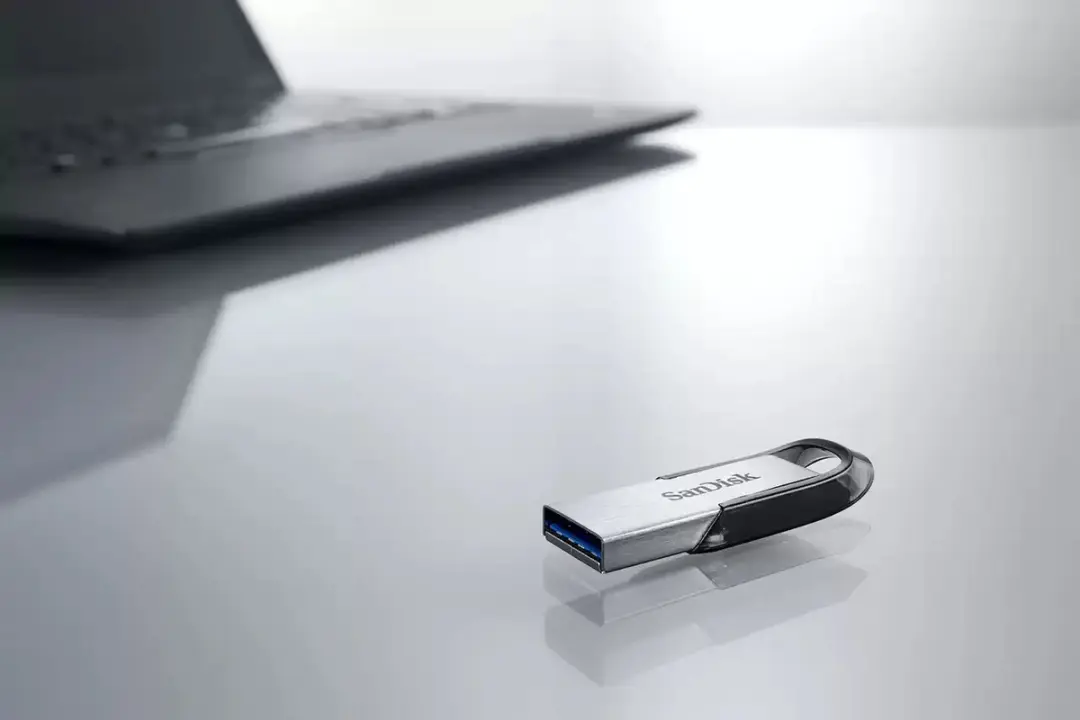SanDisk Ultra Flair SDCZ73-1T00-G46 USB-stick 1TB - Zwart - afbeelding 3 van 4