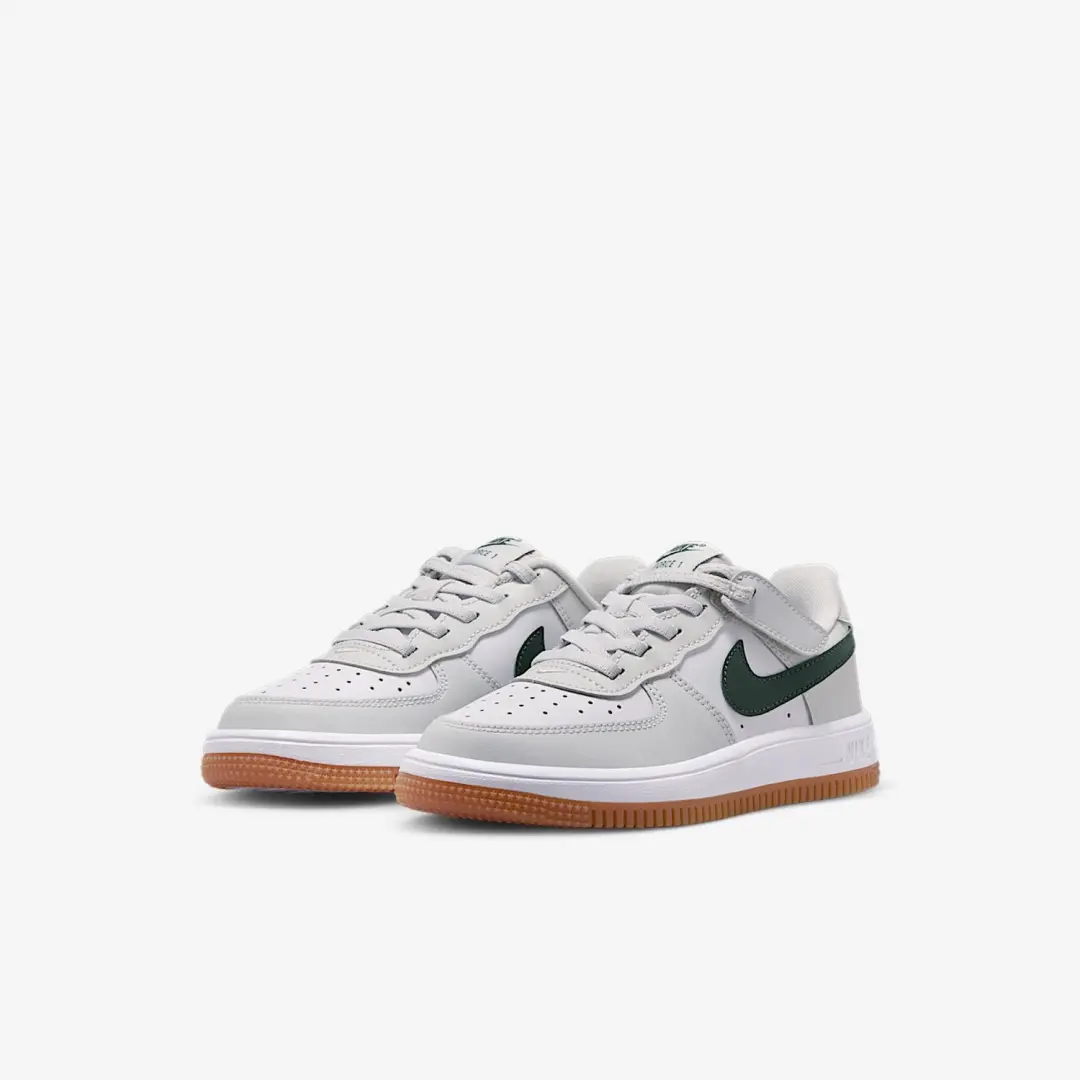 Nike Force 1 Low EasyOn (PS) Younger Kids' Shoes Maat 32