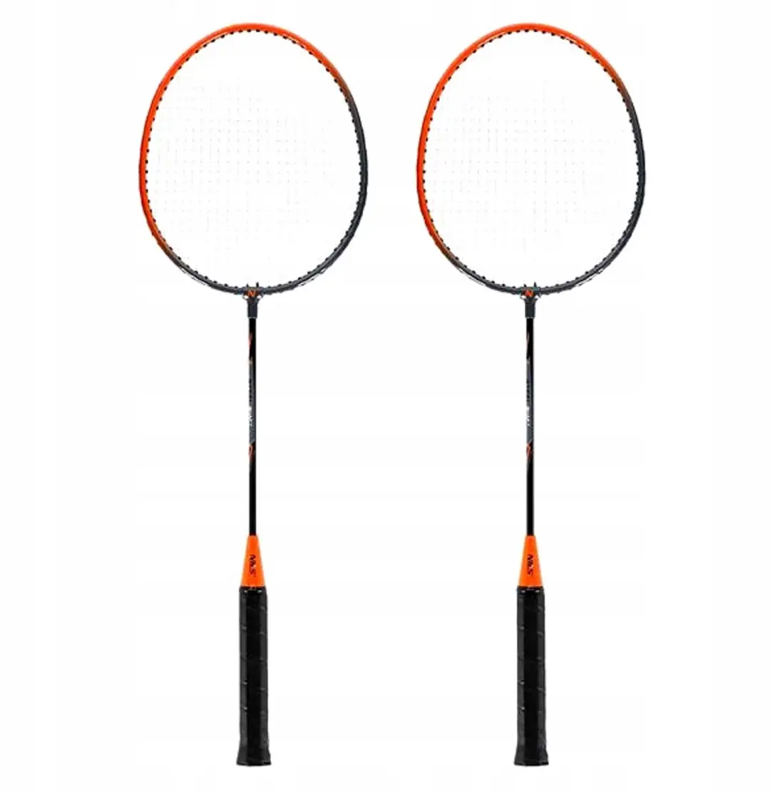 NILS Badminton Set: 2 Racquets & Cover