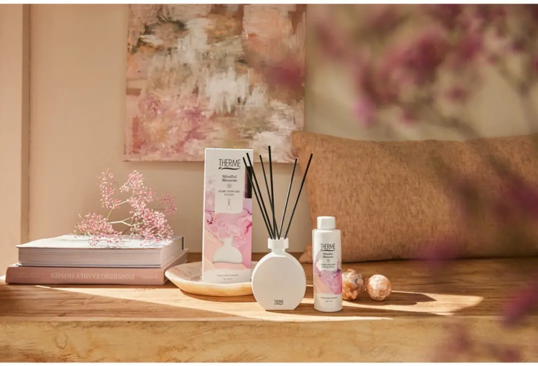 Therme Mindful Blossom Home Geurstokjes 150ml - afbeelding 3 van 6