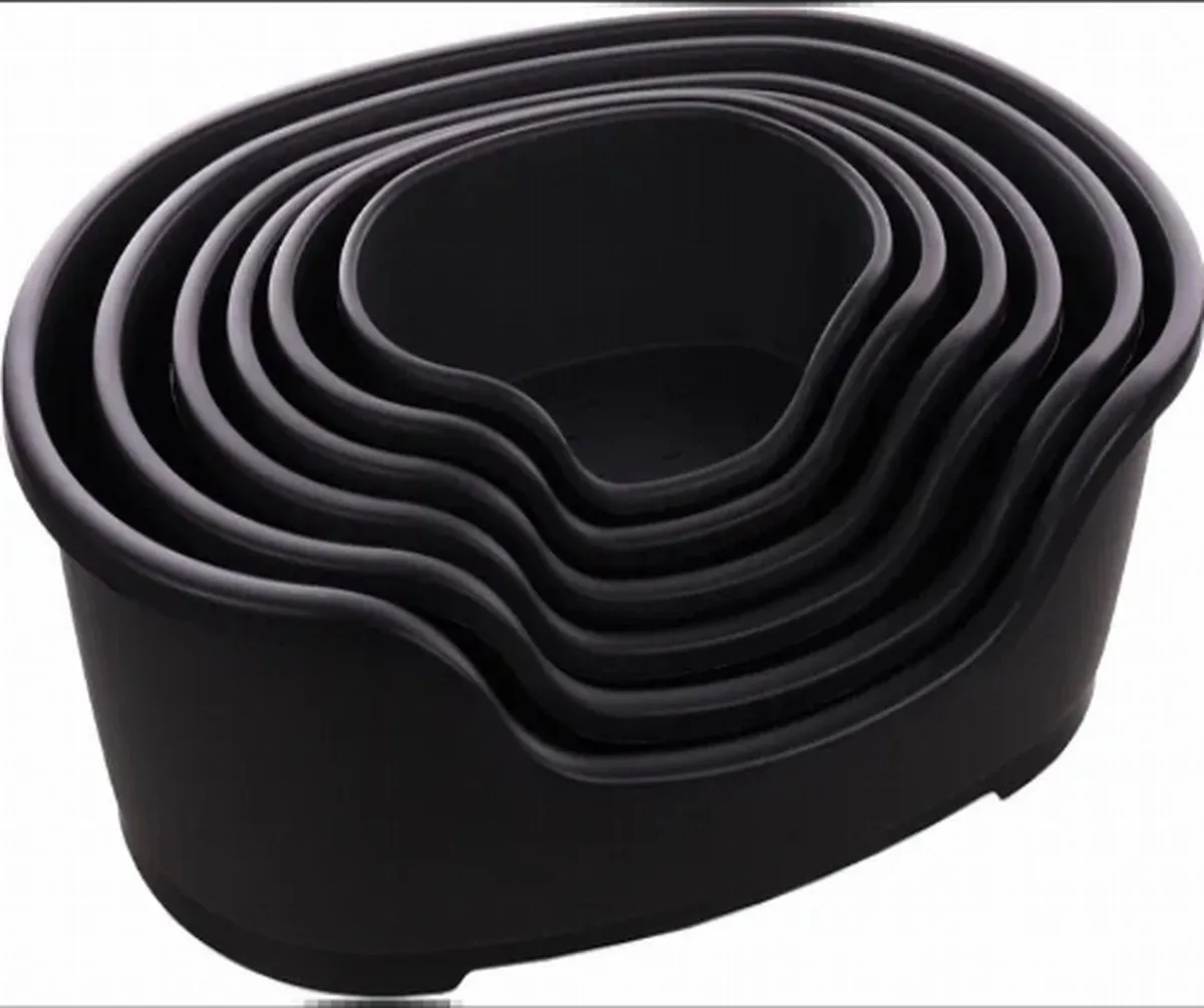 Hondenmand – kunststof mand Tuck Ovaal Zwart L 81x51cm – gerecycled & antislip – onderhoudsvriendelijk Europees design