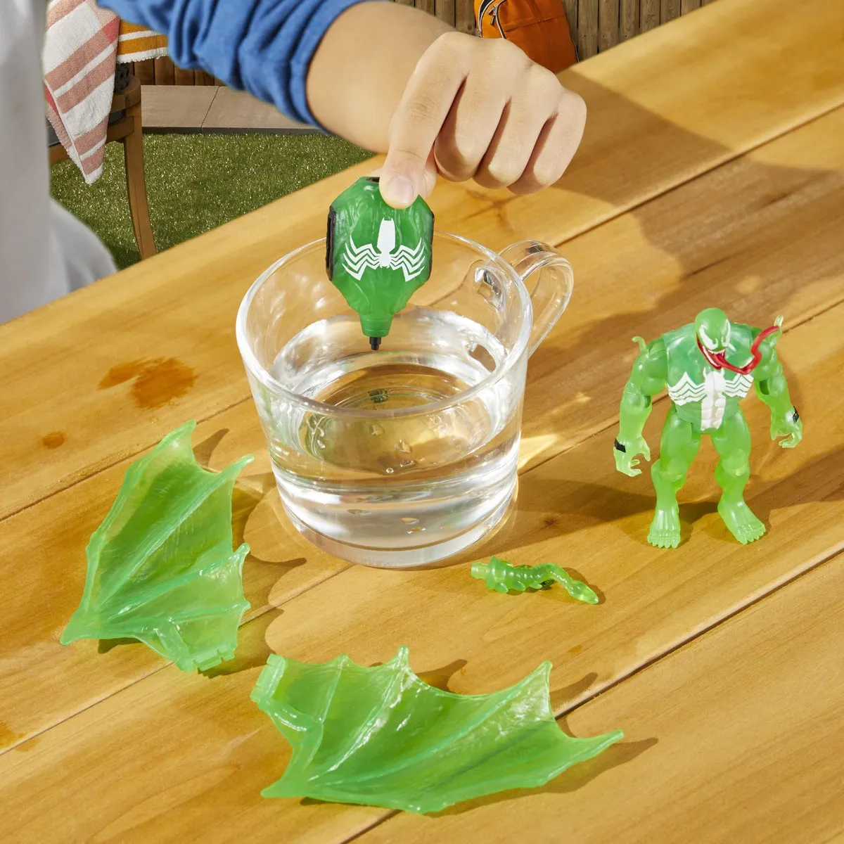 Spider-Man Epic Hero Series Web Splashers F89685X0 - 10 cm - Green Symbiote