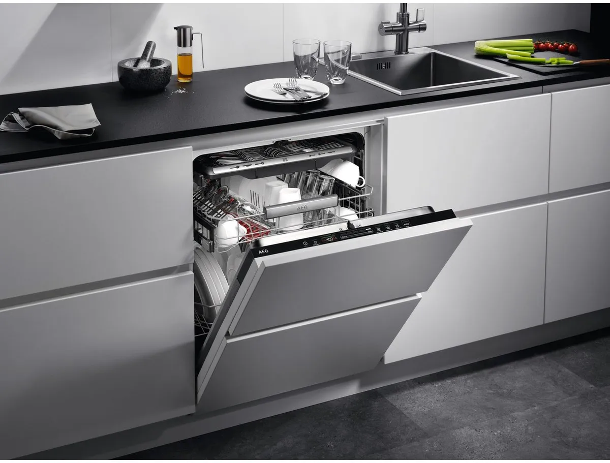 AEG FSE76737P EcoLine Inbouwvaatwasser 14 Couverts