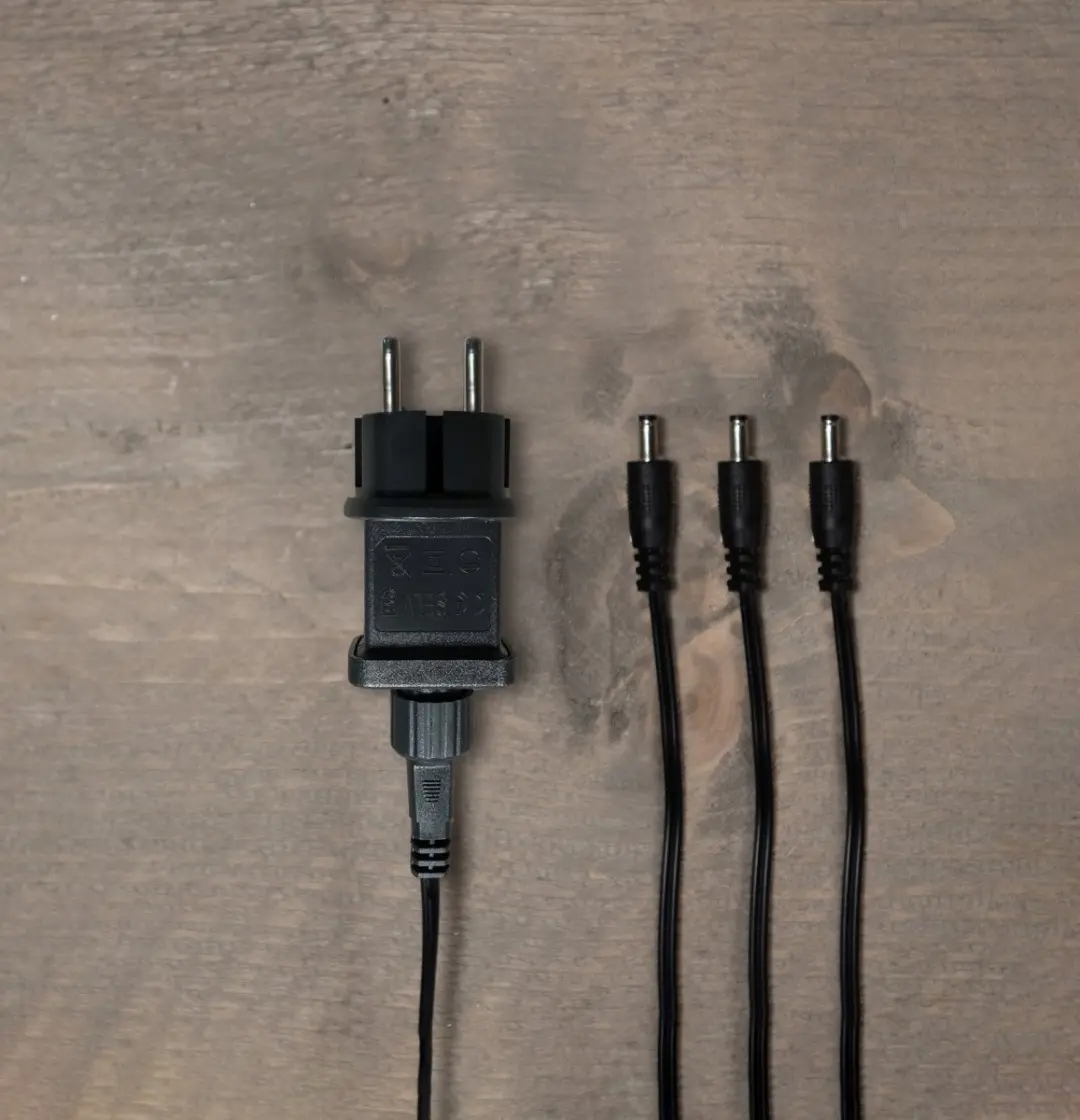 Anna's Collection adapter 3 DC stekkers 4,5V zwart
