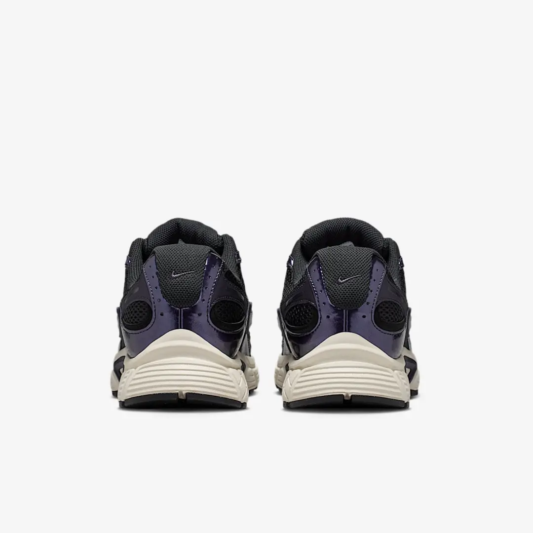 Nike V5 RNR Sneakers - Maat 44.5 - Zwart/Grijs - afbeelding 2 van 6
