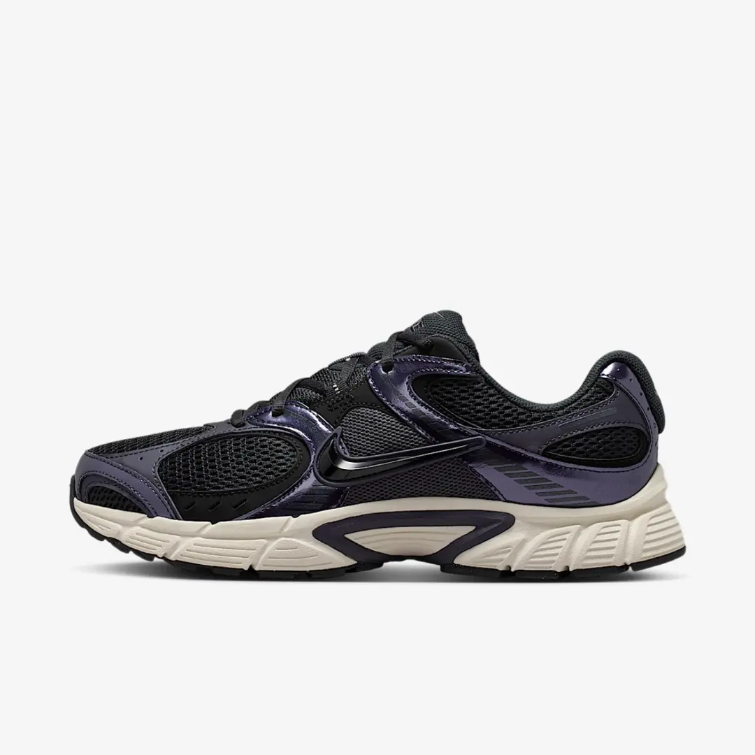Nike V5 RNR Sneakers