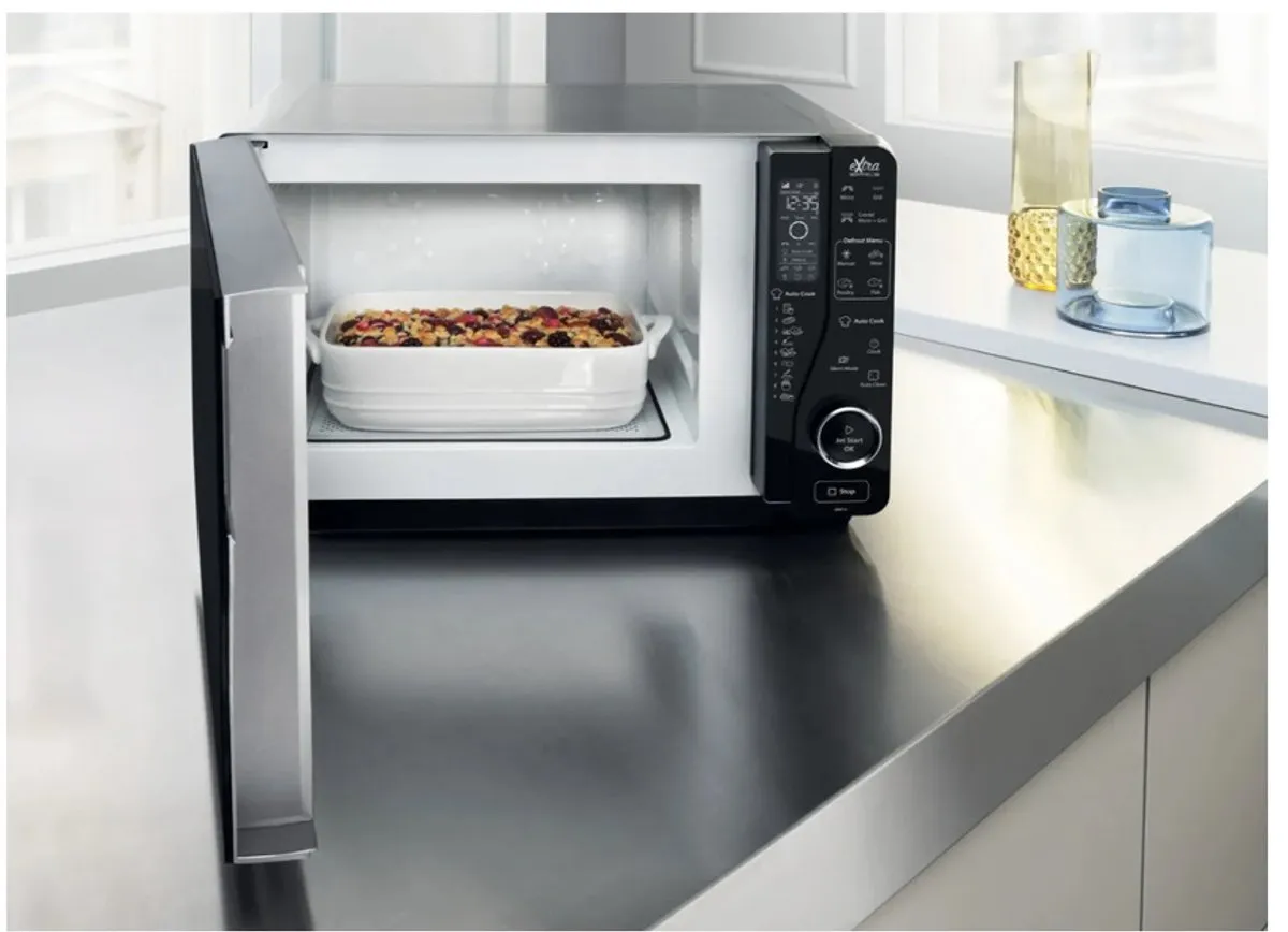 Whirlpool Extra Space MWF 421 SL Magnetron 800W - Zwart/Zilver