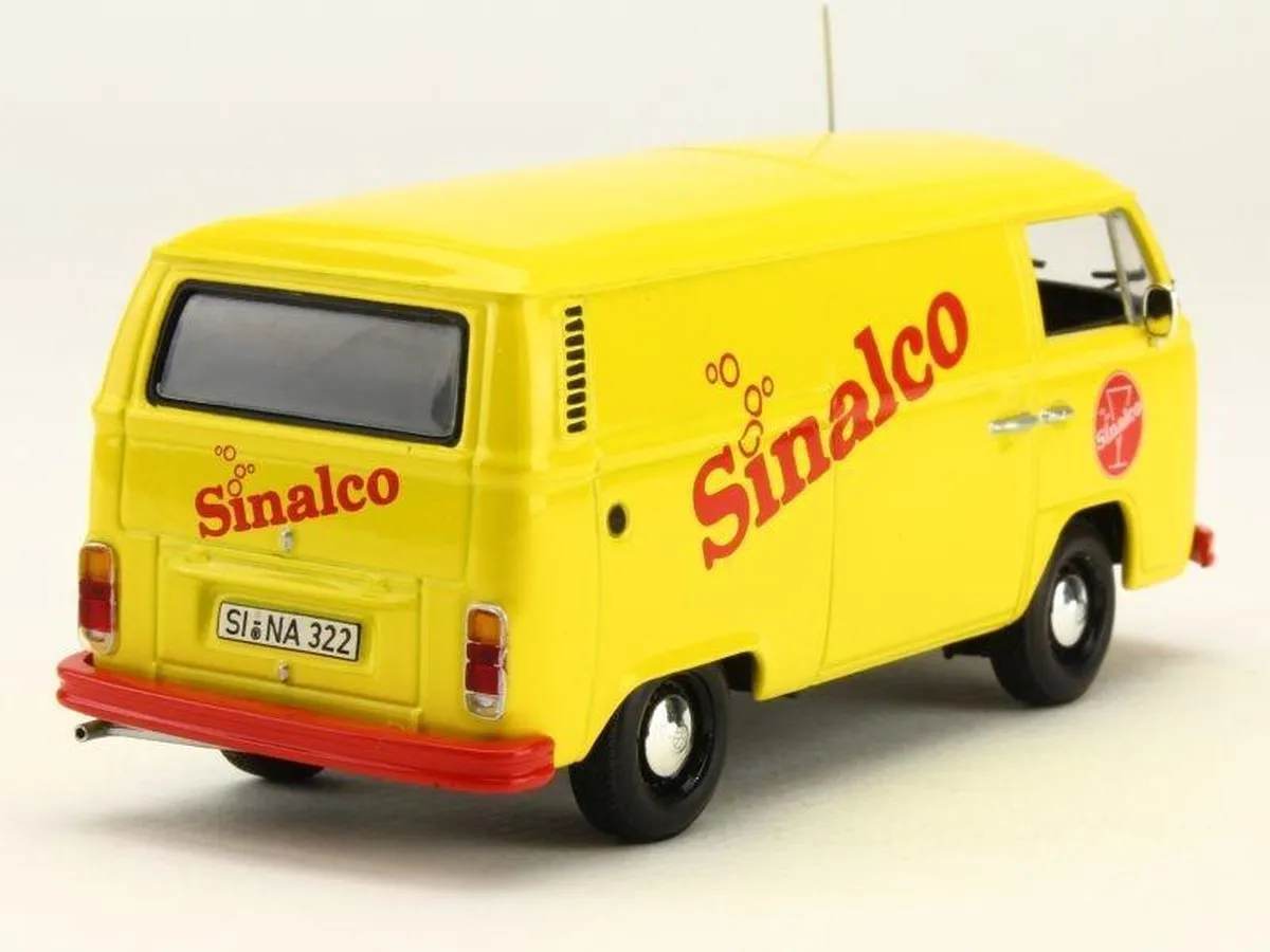 Volkswagen T2 Kastenwagen 'Sinalco' 1972 1:43 - Minichamps