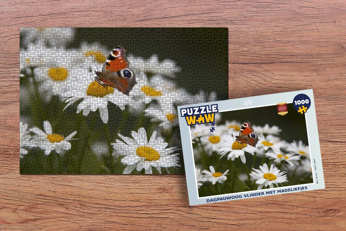 PuzzleWow Dagpauwoog Vlinder Madeliefjes - Legpuzzel 1000 Stuks - Multicolor