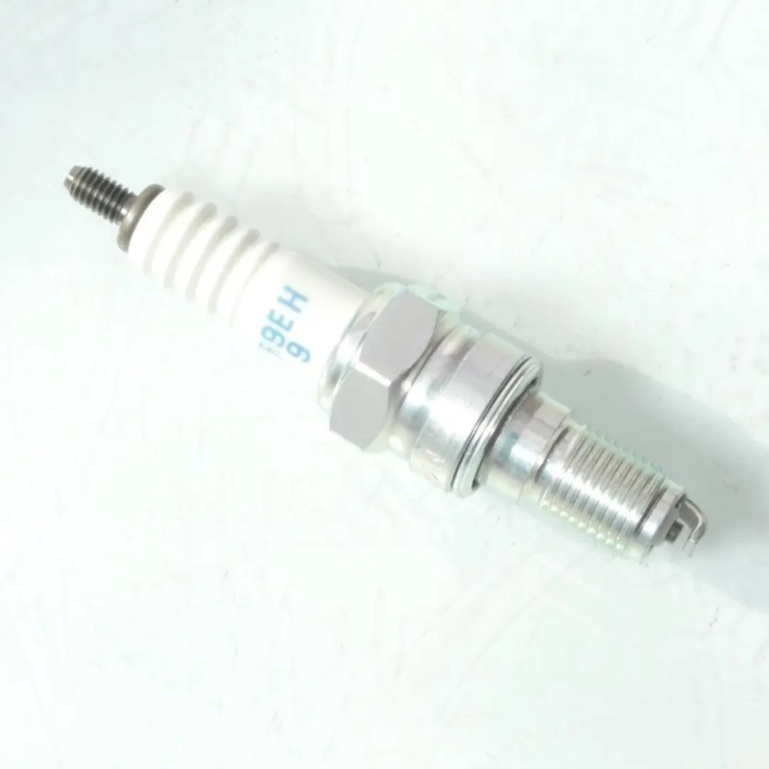 Bougie d'allumage NGK pour moto Honda 600 CBF HORNET PC34 PC36 1998 à 2014 CR9E