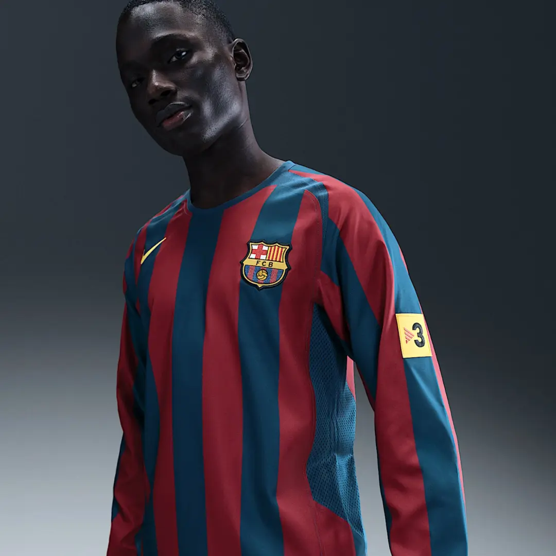 Nike FC Barcelona 2005/06 Reissue Replica