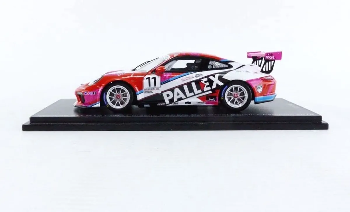 Porsche 911 GT3 Cup #11 Carrera Cup GB Champion 2018 - 1:43 Spark