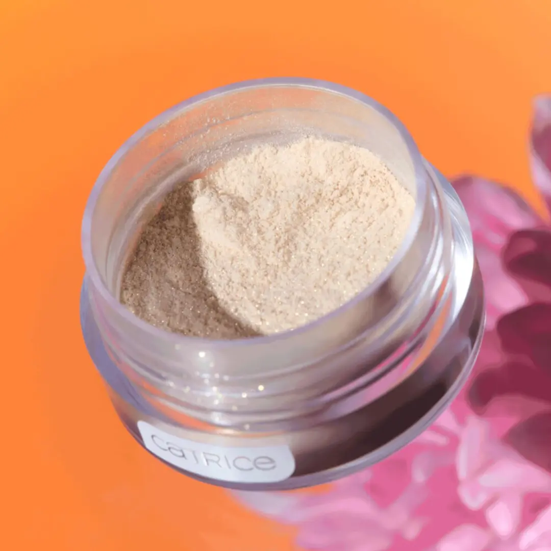 Catrice Spring Awakening Glitter Bomb Cushion C01 - 3,5 g - Natural Glam - afbeelding 4 van 5