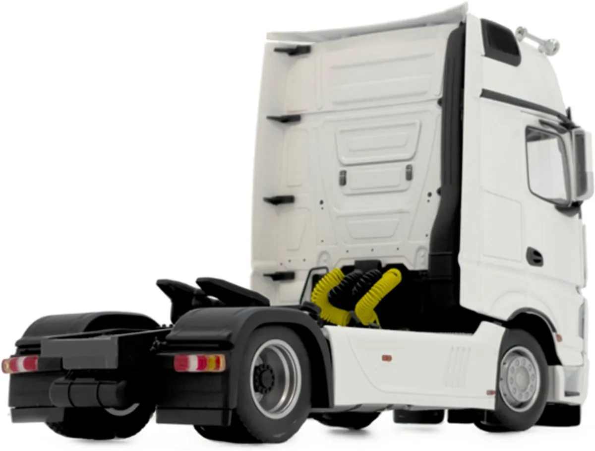 Mercedes-Benz Actros Gigaspace 1:32 Model - wit