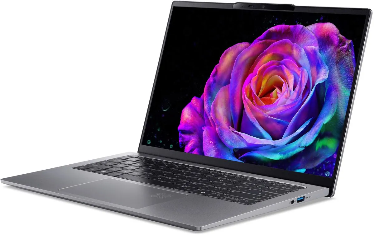 Acer Swift Go 14 AI SFG14-64-R50P Laptop - 32GB 1TB SSD - Zilver