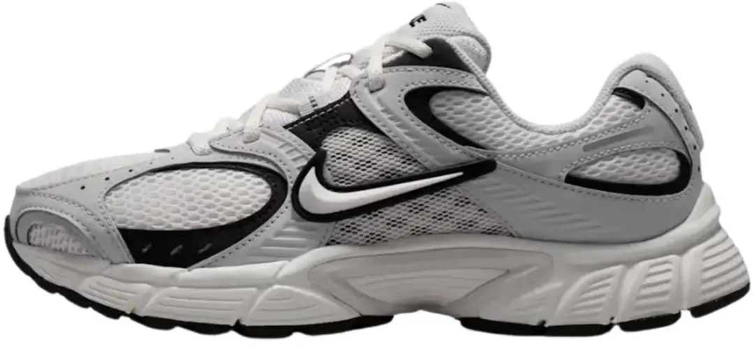 Nike V5 Rnr Sneakers