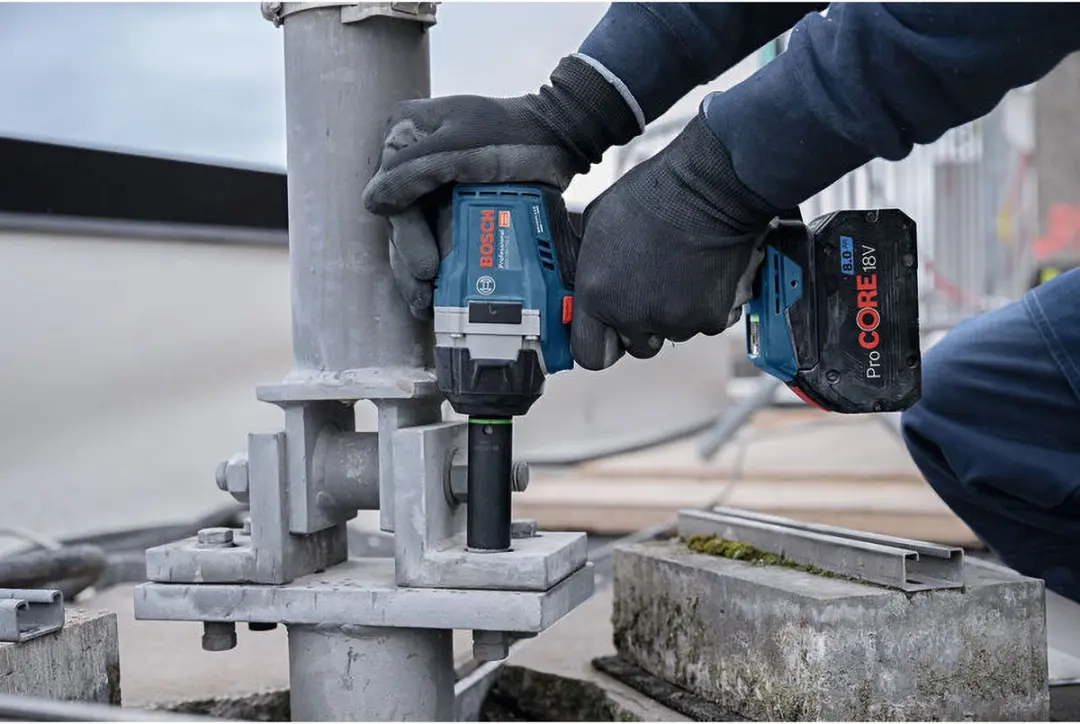 Bosch Professional GDS 18V-750 C Slagmoersleutel 750Nm - 2x 8.0Ah - afbeelding 3 van 6