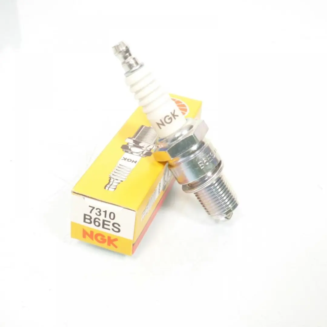 Bougie d'allumage NGK pour Moto Beta 50 Zero Après 1996 Neuf