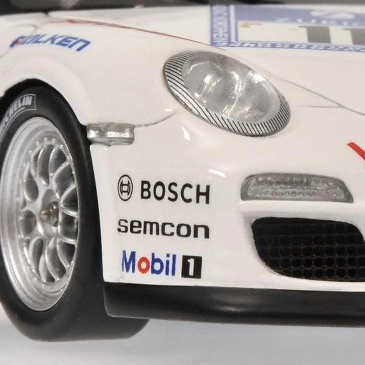 Porsche GT3 RS #11 24h Nürburgring 2010 Minichamps 1:43 - Wit