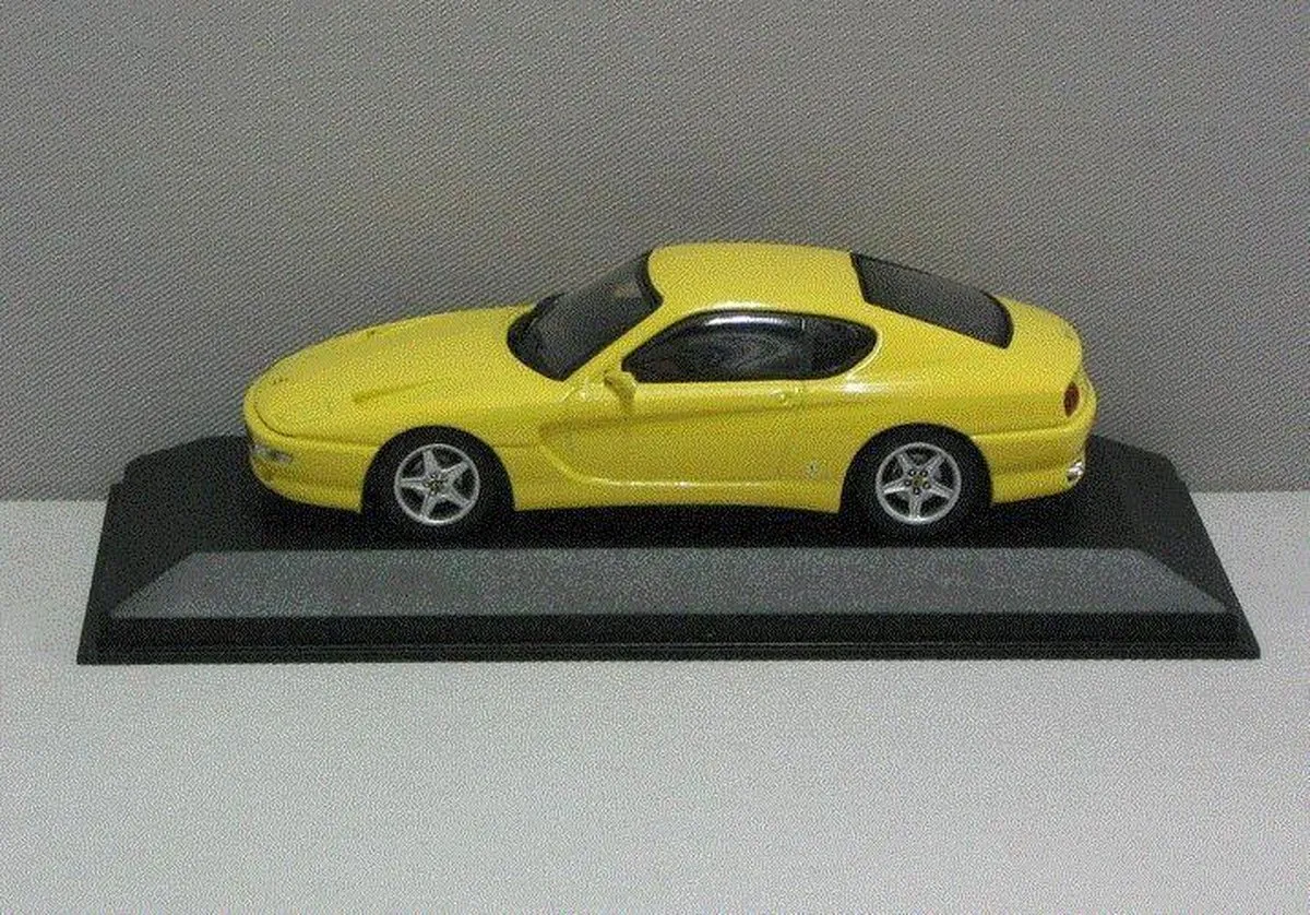 Ferrari 456 GT Minichamps 1:43 - Geel