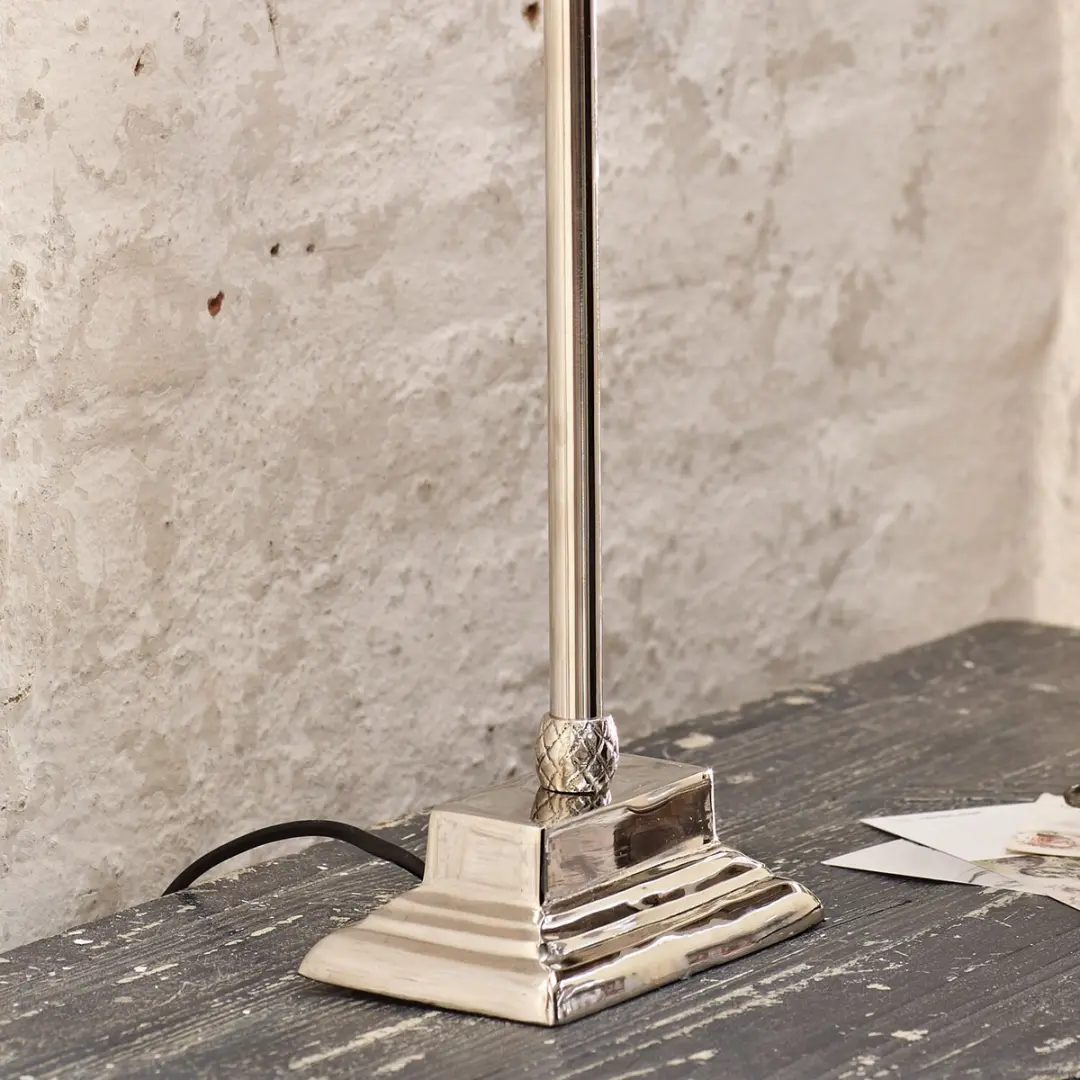 Loberon Mayfair Tafellamp - 25W - Ø21cm - Wit/Zilverkleurig - afbeelding 6 van 6
