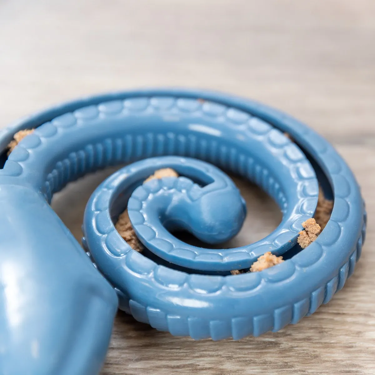 Trixie Snack-Slang TPR Blauw 18cm - afbeelding 6 van 6