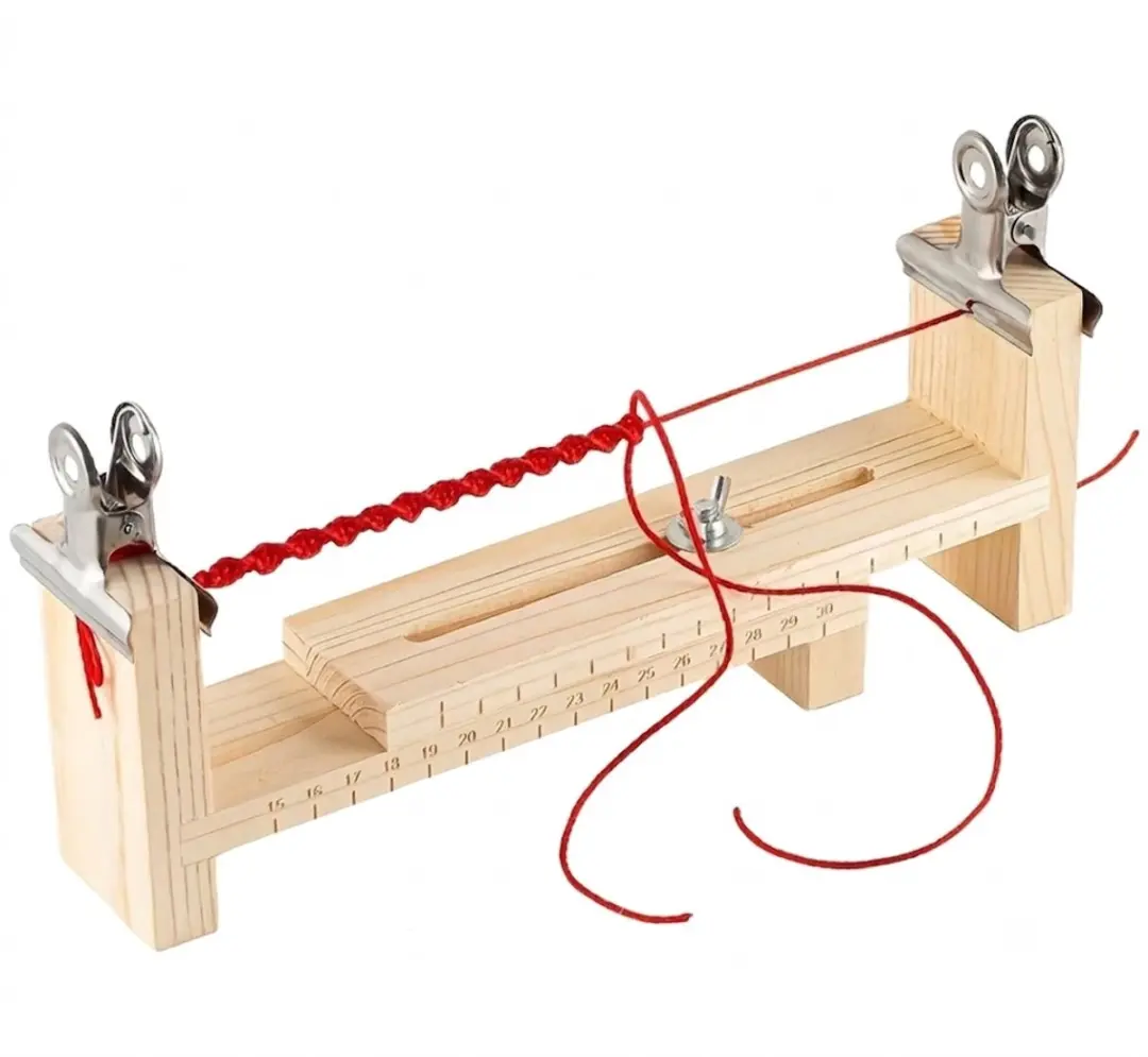 Beige houten touw maker voor weven