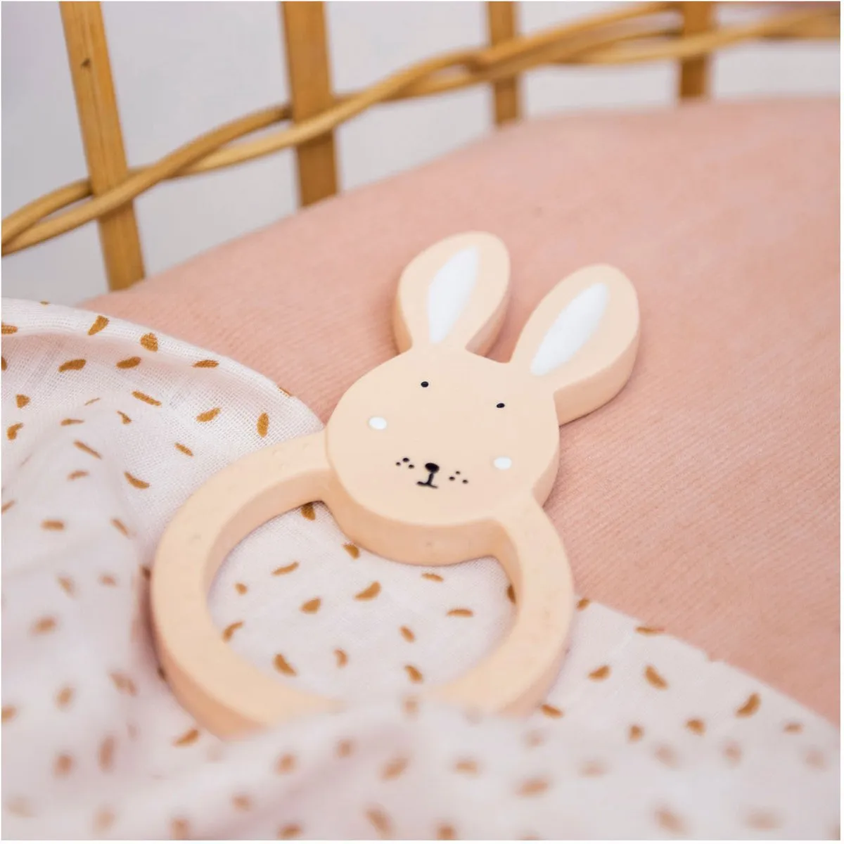 Trixie Bijtring Mrs. Rabbit Natuurlijk Rubber - Roze