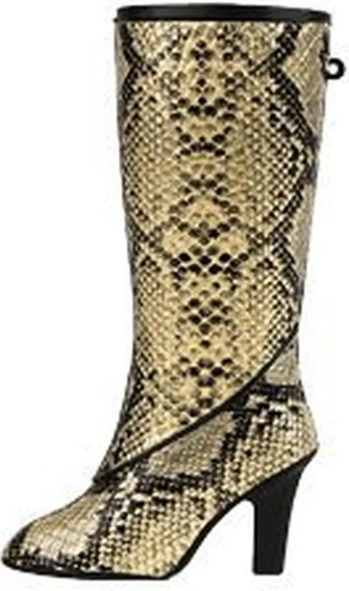 Kikkerland SASSY BOOTS MANICURE SET