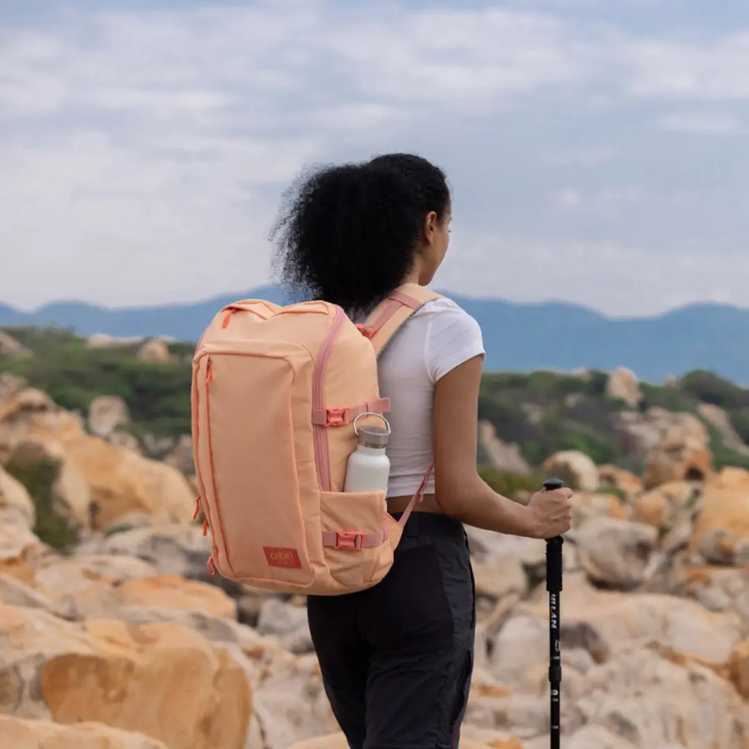 CabinZero Adventure Pro 32L rugzak - oranje - afbeelding 5 van 6