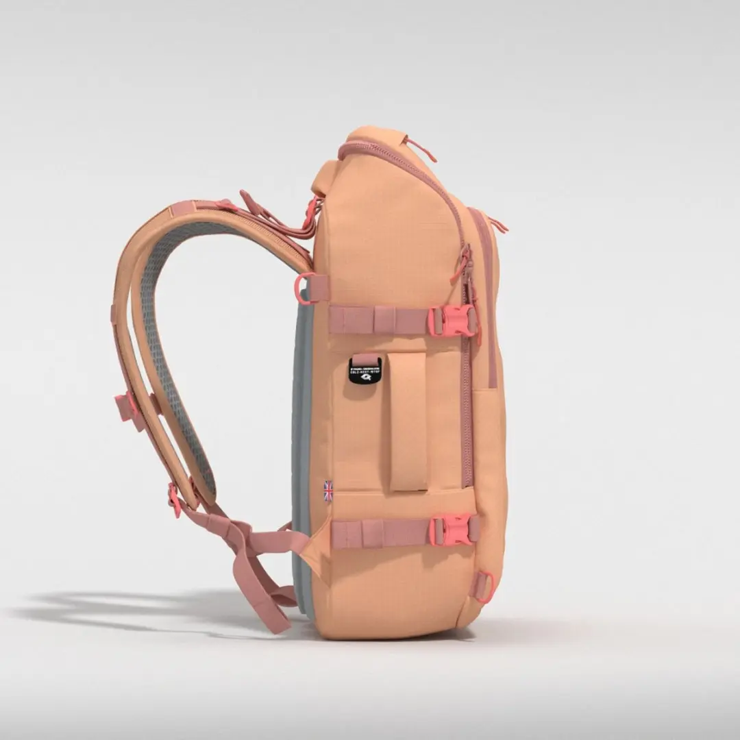 CabinZero Adventure Pro 32L rugzak - oranje - afbeelding 2 van 6