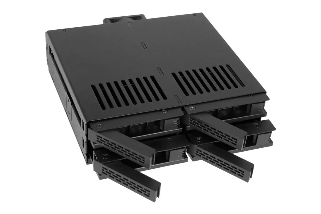 Icy Dock ExpressCage MB324SP-1B 4x 2.5" SATA/SAS - afbeelding 6 van 6