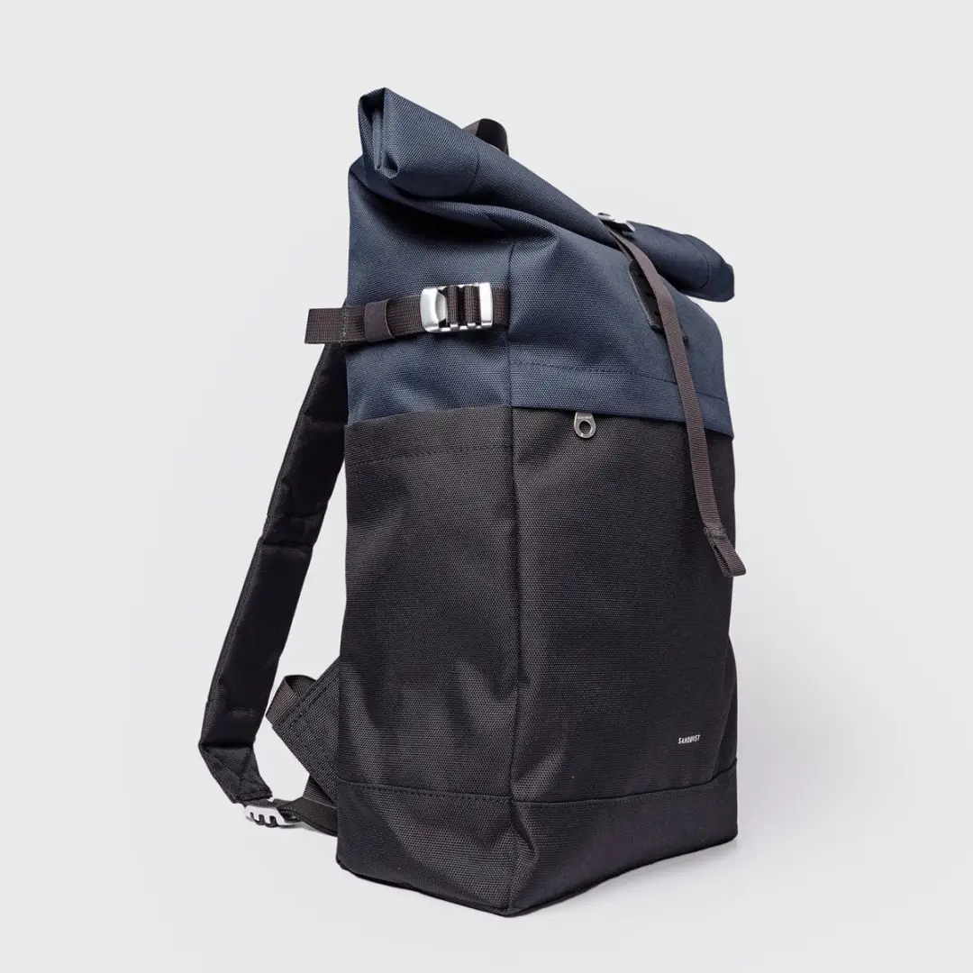 Sandqvist Icon Rolltop Backpack M multi black-navy with black leather