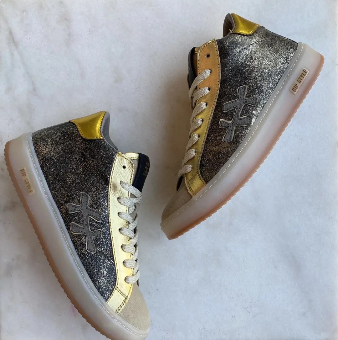 Hip sneaker goud maat 30