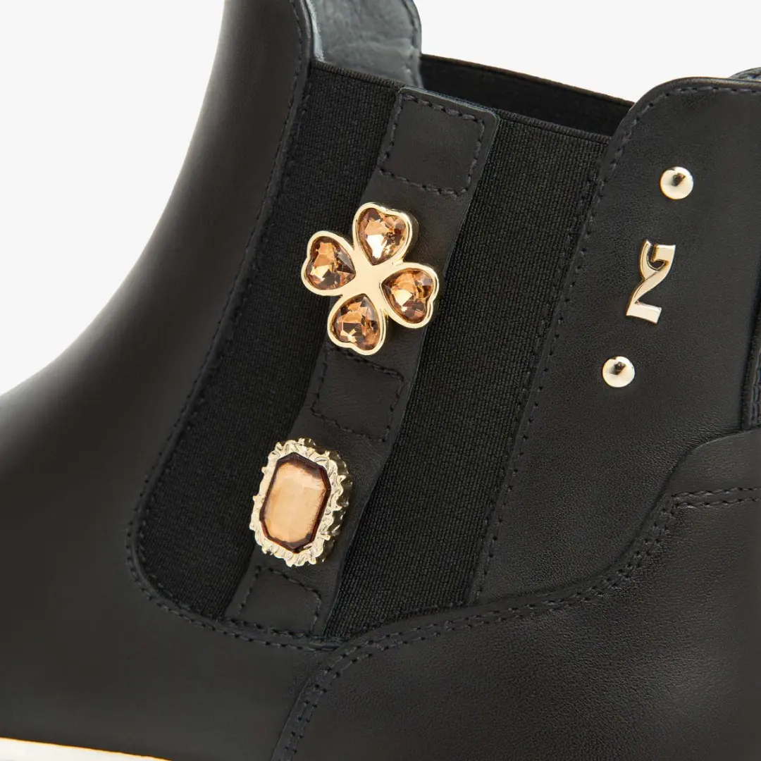 Nerogiardini Sneaker Guanto Nero Tr Gonzaga 8004 Beig