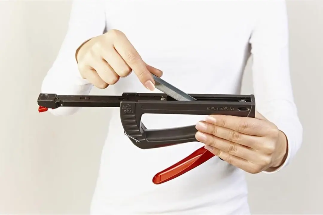 Novus J-13 Handtacker - afbeelding 5 van 6