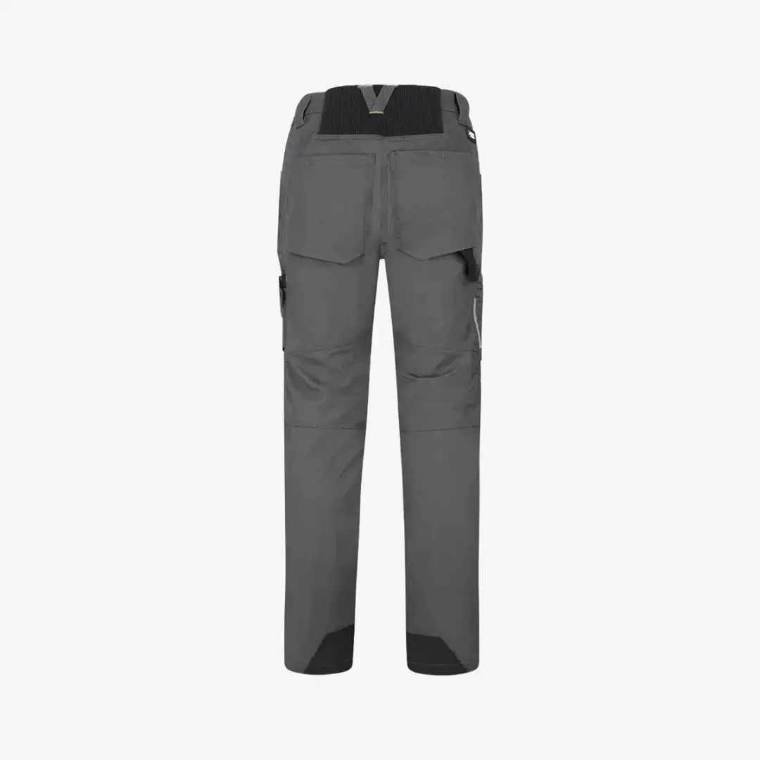Comfortabele cargo broek met functionele zakken, versterkingen en een losse snit