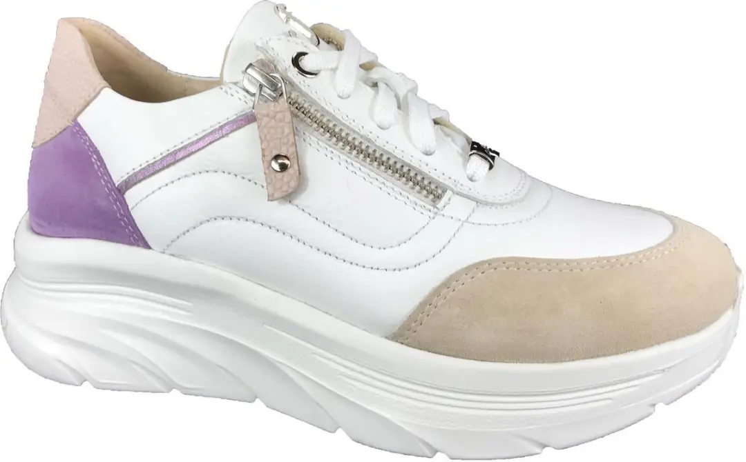 FOOTNOTES SNEAKER