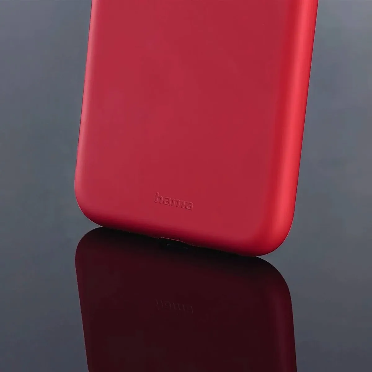 Hama Finest Feel Hoesje iPhone 14 Pro Max - Rood - MPN 00215558