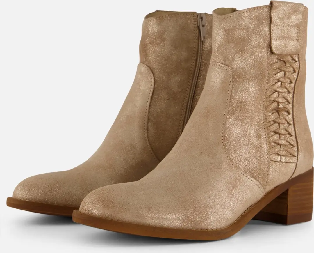 aqa shoes
