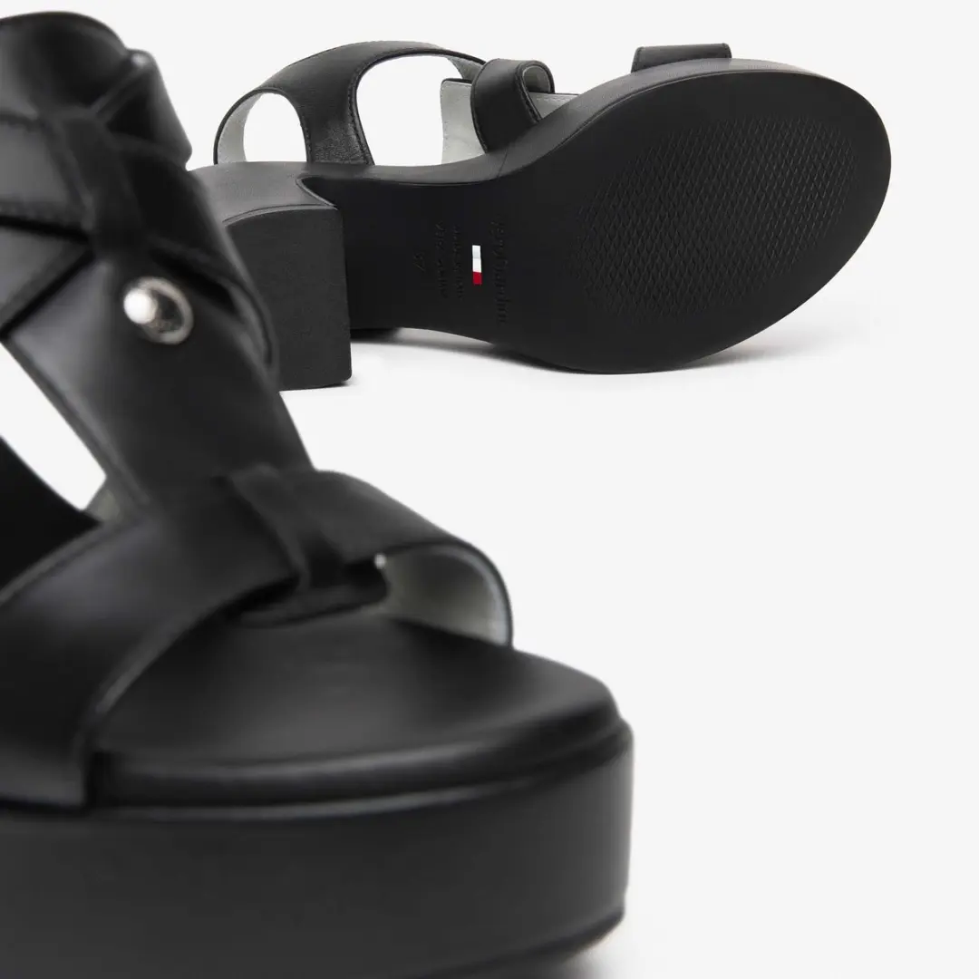 Sandalen Nerogiardini Tamigi Pu.Moena P17697 Rico